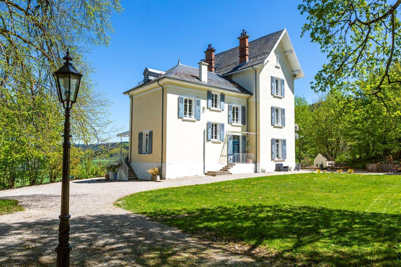 Monchateau Etoile, Hebergement Insolite Avec Spa Merlas Buitenkant foto